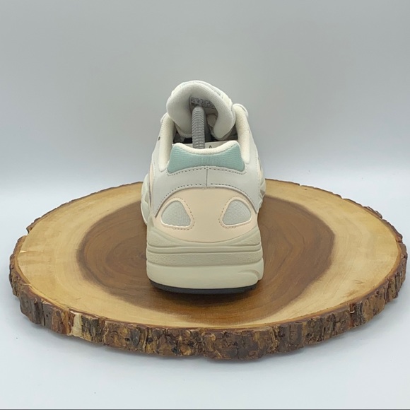 ADIDAS MENS Yung-1 Multiple Sizes - Picture 7 of 11